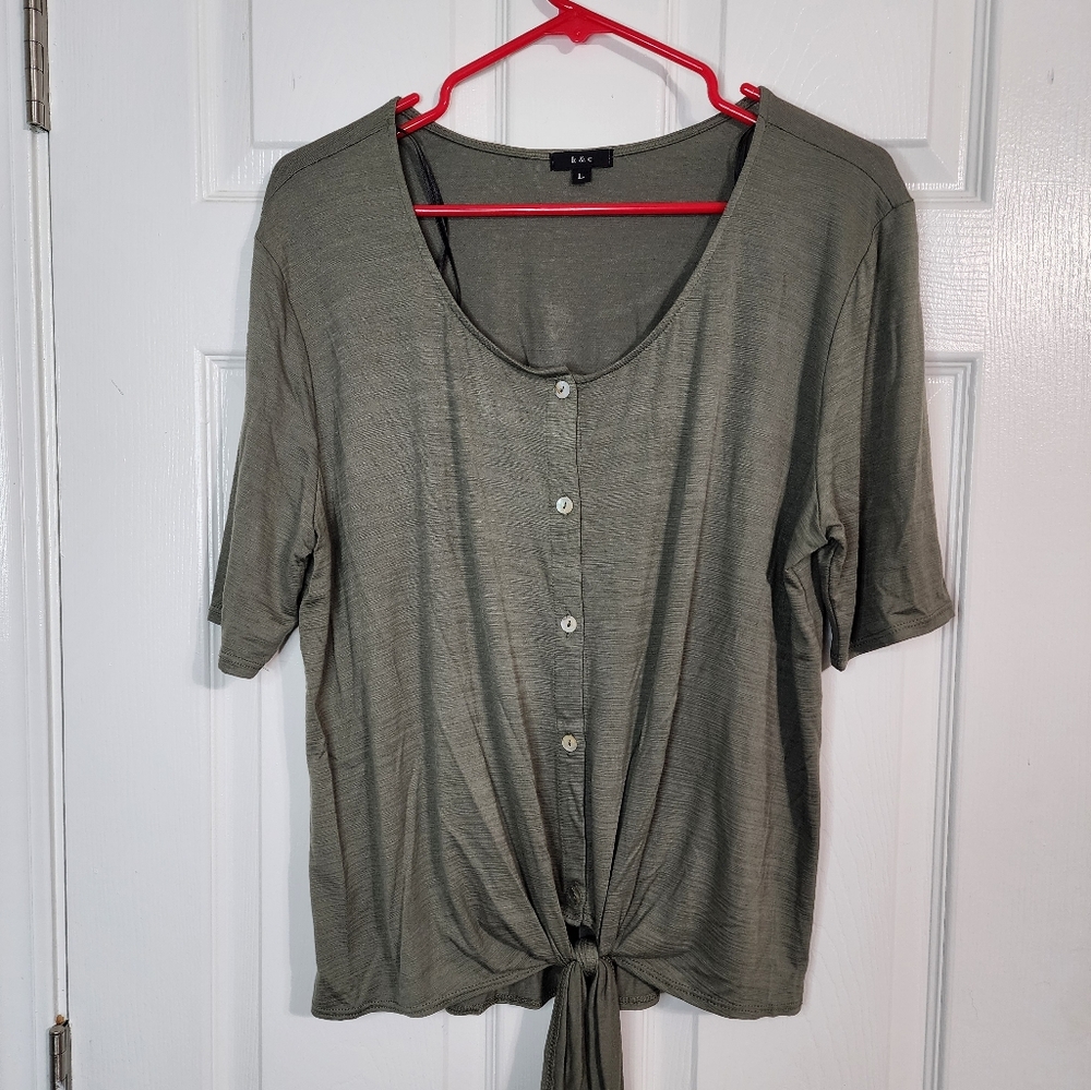 NWOT khaki army green top size L